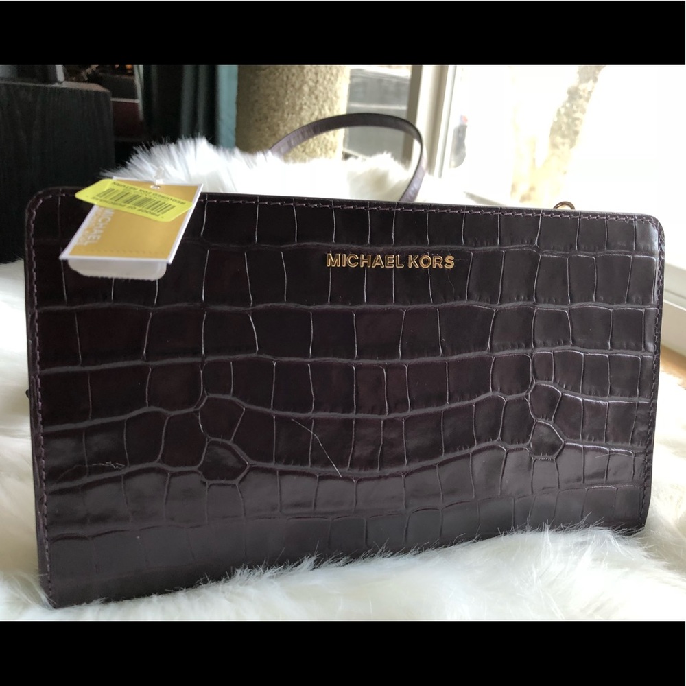 Michael Kors Crossbody clutch bag brand new